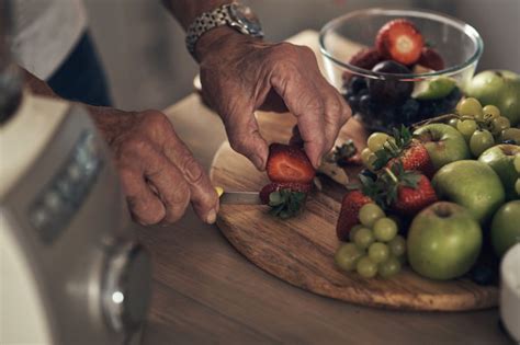 De Rol Van Voeding Bij Het Ondersteunen Van Haartransplantatie